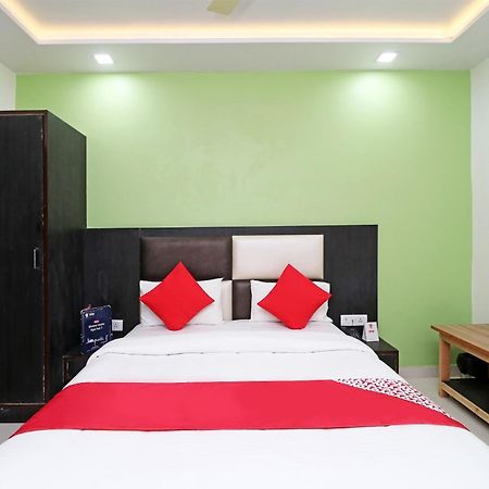 Oyo Hotel The Orient Tree Агра Экстерьер фото