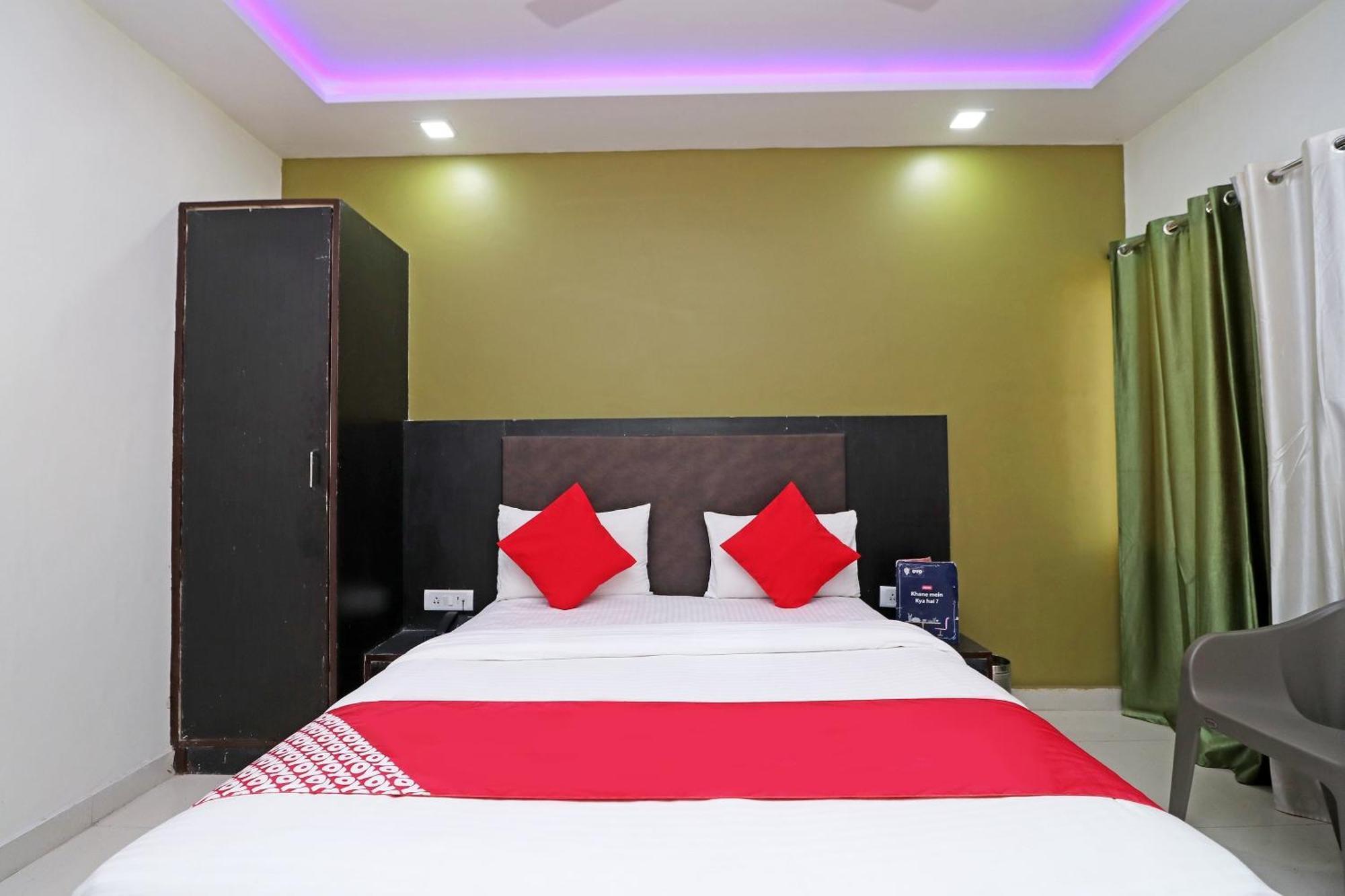 Oyo Hotel The Orient Tree Агра Экстерьер фото