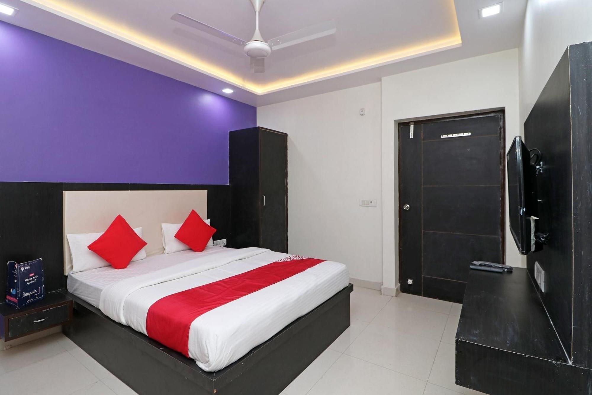 Oyo Hotel The Orient Tree Агра Экстерьер фото